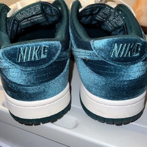 Velvet dunks - Picture 2 of 8